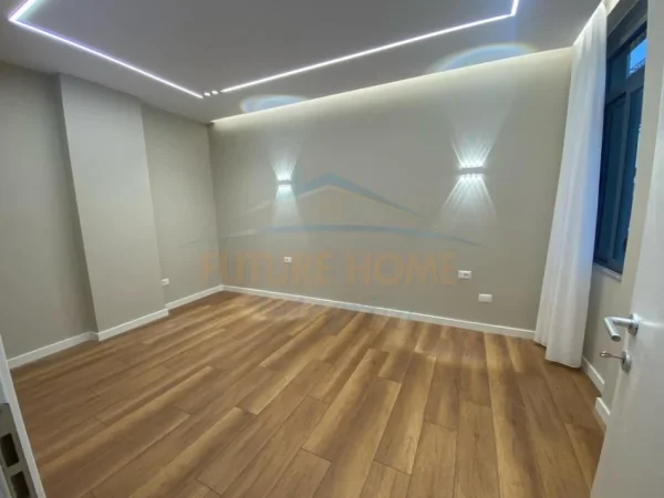 Tirane, shitet apartament 1+1 Kati 5, 61 m² 130.000 € (21 dhjetori)