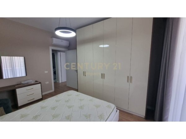 Tirane, jepet me qera apartament 1+1+Ballkon Kati 1, 65 m² 550 € (Astir)