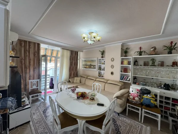 Tirane, shitet apartament 2+1 Kati 2, 183 m² 250.000 € (ish tregu elektrik)