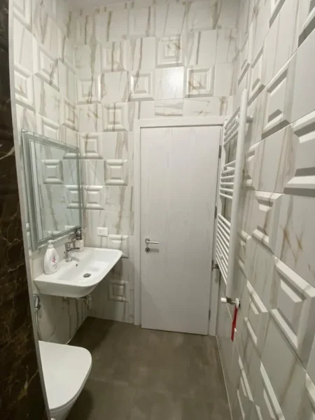 Tirane, shitet apartament 2+1+Aneks+Ballkon Kati 5, 110 m² 286.000 € (Rruga Kavajes)