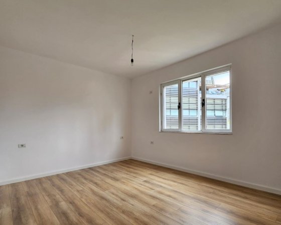 Shitet: 1+1 📍Qender - Tregu Cam (130.000€) Pallat Ekzistues - kt.4, jo i fundit
