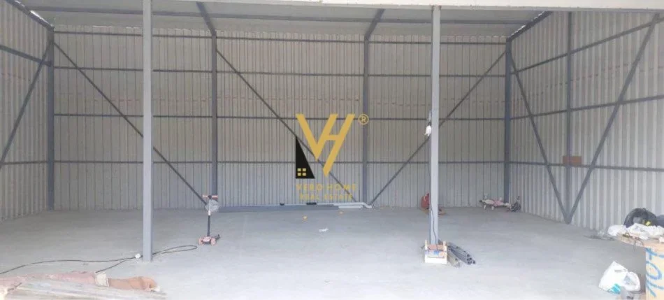 Tirane, jepet me qera magazine Kati 0, 160 m² 800 € (VAQARR)