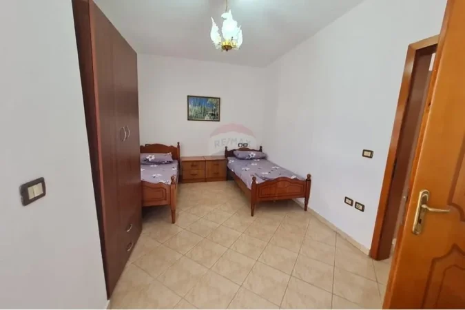 Tirane, jepet me qera apartament 2+1+Ballkon Kati 6, 95 m² 500 € (Don Bosko)