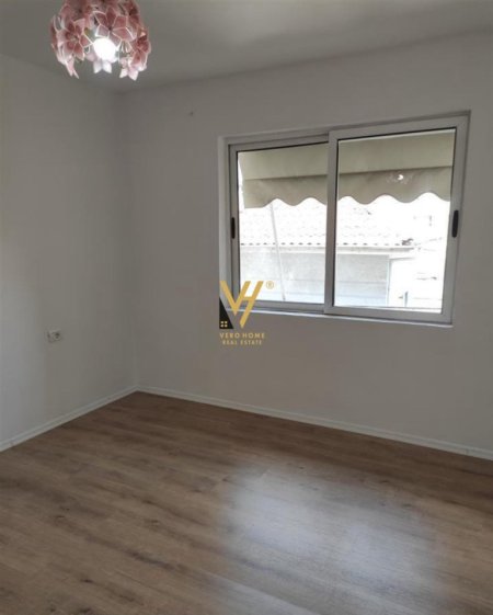 Tirane, shitet apartament 1+1+Ballkon Kati 4, 65 m² 95.000 € (ALLIAS)