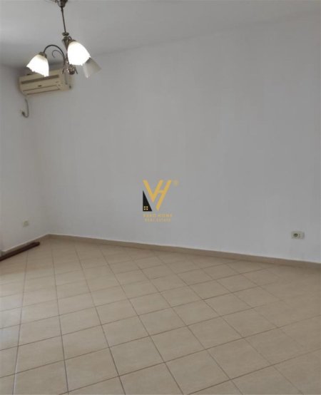 Tirane, shitet apartament 1+1+Ballkon Kati 4, 65 m² 95.000 € (ALLIAS)