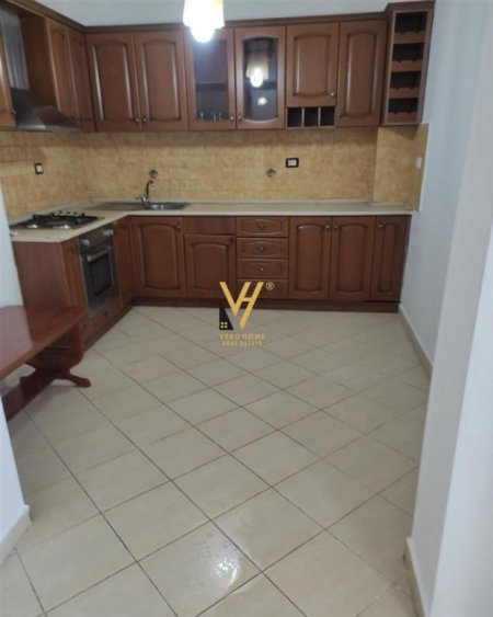 Tirane, shitet apartament 1+1+Ballkon Kati 4, 65 m² 95.000 € (ALLIAS)