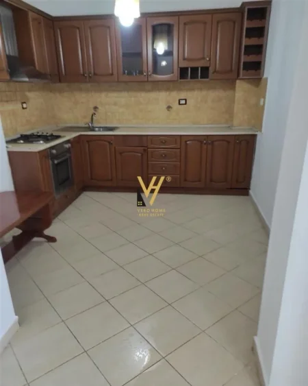 Tirane, shitet apartament 1+1+Ballkon Kati 4, 65 m² 95.000 € (ALLIAS)