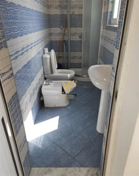 Tirane, shitet apartament 1+1+Ballkon Kati 4, 65 m² 95.000 € (ALLIAS)