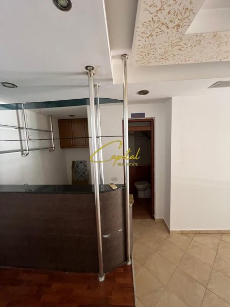 Tirane, jepet me qera dyqan Kati 0, 70 m² 350 € (5 MAJI)