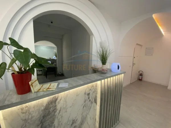 Tirane, shitet ambjent biznesi Kati 6, 85 m² 30.000 € (Blloku)