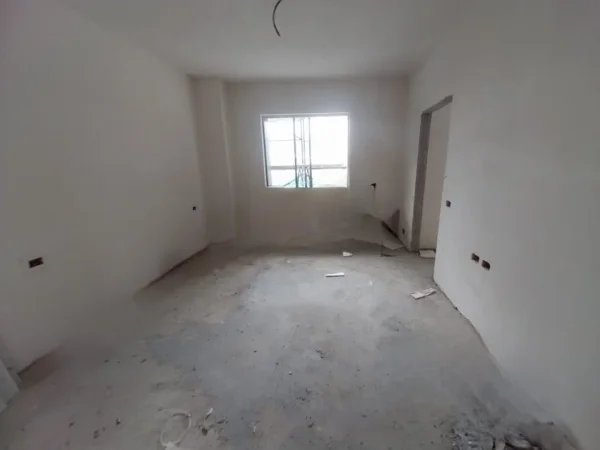 Tirane, shitet apartament 2+1+Aneks+Ballkon Kati 4, 105 m² 235.000 € (Rruga Muhedin Llagami)