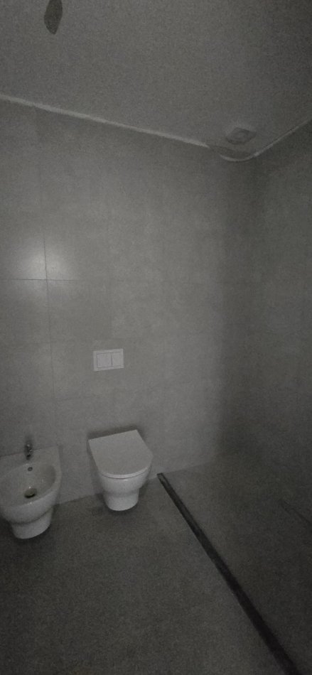 Tirane, jepet me qera apartament 1+1 Kati 1, 65 m² 600 € (Liqeni i Thate)