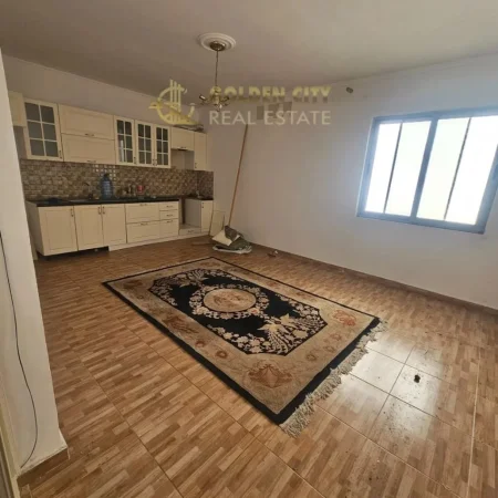 Durres, shes Vile 2 Katshe Kati 2, 330 m² 250.000 € (Blloku vilave)