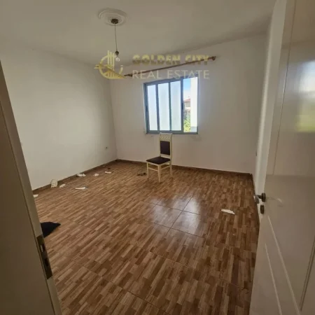 Durres, shes Vile 2 Katshe Kati 2, 330 m² 250.000 € (Blloku vilave)