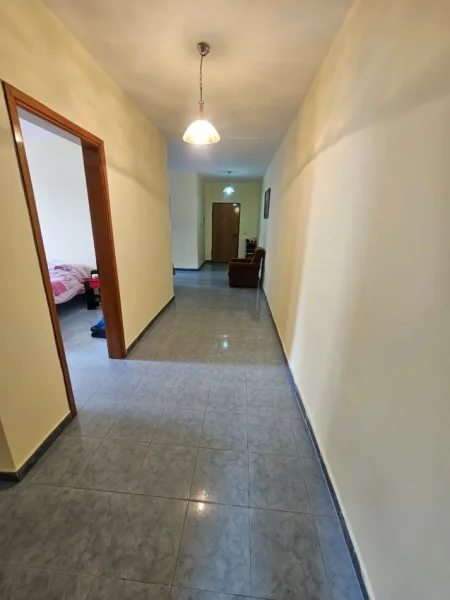 Durres, shitet 2+1+Ballkon Kati 1, 115 m² 115.000 € (Rrota e kuqe)
