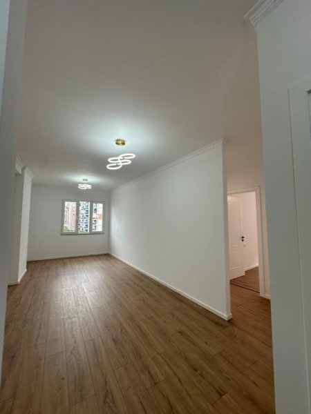 Tirane, shes apartament 2+1+Ballkon Kati 4, 86 m² 133.000 € (Aleksandri i Madh (Rreth rrotullimi në Astir ))