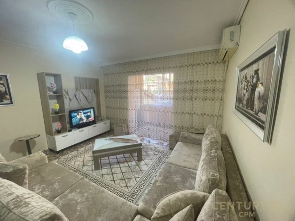 Tirane, jepet me qera apartament 2+1 Kati 2, 85 m² 600 € (Brraka)