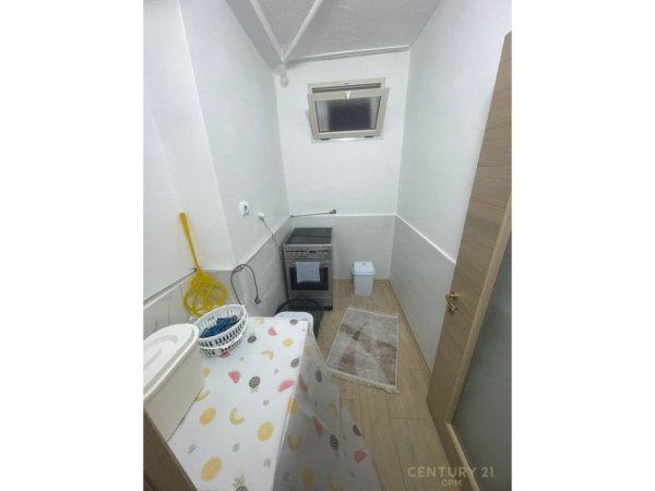 Tirane, jepet me qera apartament 2+1 Kati 2, 85 m² 600 € (Brraka)