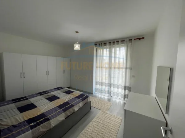 Tirane, jepet me qera apartament 2+1+Ballkon Kati 3, 94 m² 750 € (Don Bosko, Fiori Di Bosco)