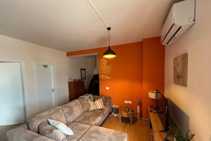 Tirane, shitet apartament 2+1+Ballkon Kati 8, 91 m² 195.000 € (Rruga e Dibres)