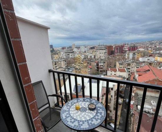 Tirane, shitet apartament 2+1+Ballkon Kati 8, 91 m² 195.000 € (Rruga e Dibres)