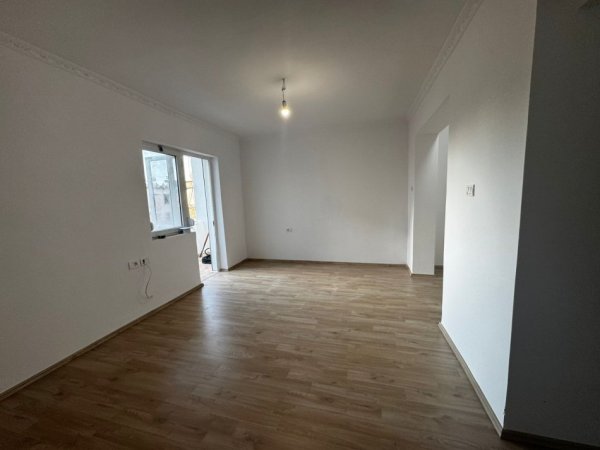 Tirane, shitet apartament 2+1+Aneks+Ballkon Kati 5, 75 m² 155.000 € (Komuna e parisit)