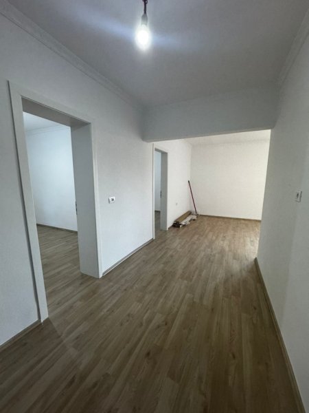 Tirane, shitet apartament 2+1+Aneks+Ballkon Kati 5, 75 m² 155.000 € (Komuna e parisit)