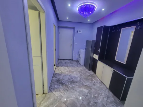 Tirane, shitet 1+1+Ballkon Kati 2, 57 m² 105.000 € (Imer Ndregjoni)