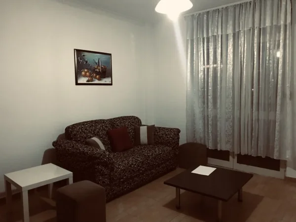 Tirane, jepet me qera apartament 2+1 Kati 5, 69 m² 65 000 Lek te reja (Don Bosko)