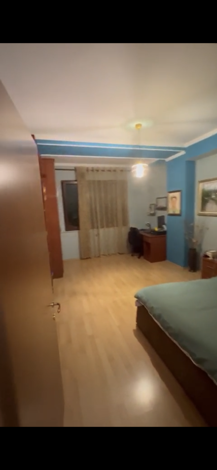 Tirane, jepet me qera apartament 3+1+Ballkon Kati 4, 150 m² 150 € (Rruga 5 Maji)