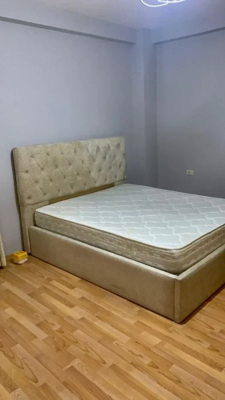 Tirane, jepet me qera apartament 2+1+Ballkon Kati 3, 94 m² 550 € (KODRA E DIELLIT)