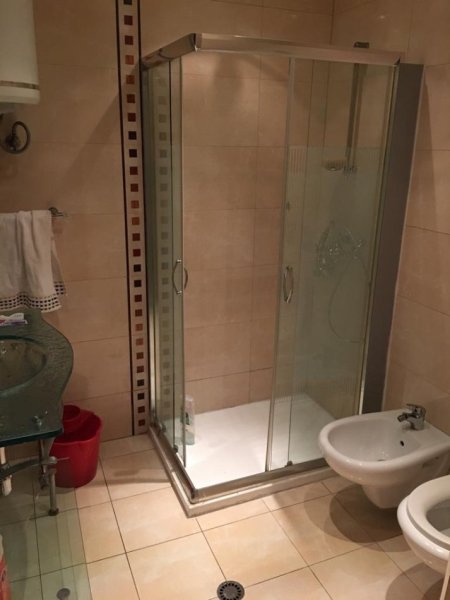 Tirane, jepet me qera apartament duplex Dublex Kati 5, 120 m² 750 € (Ekspozita)