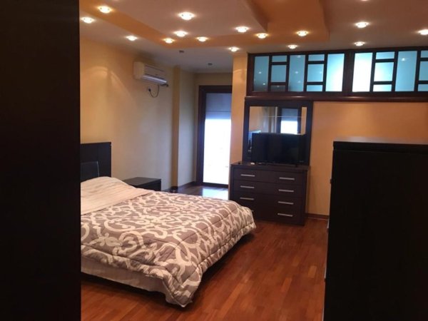 Tirane, jepet me qera apartament duplex Dublex Kati 5, 120 m² 750 € (Ekspozita)