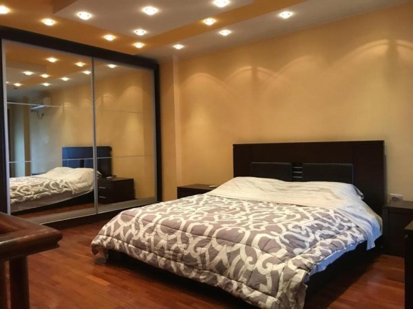 Tirane, jepet me qera apartament duplex Dublex Kati 5, 120 m² 750 € (Ekspozita)