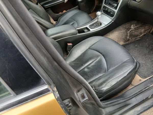 Lushnje, shes makine MERCEDES BENZ Nafte, e verdhë 1.950.001 €