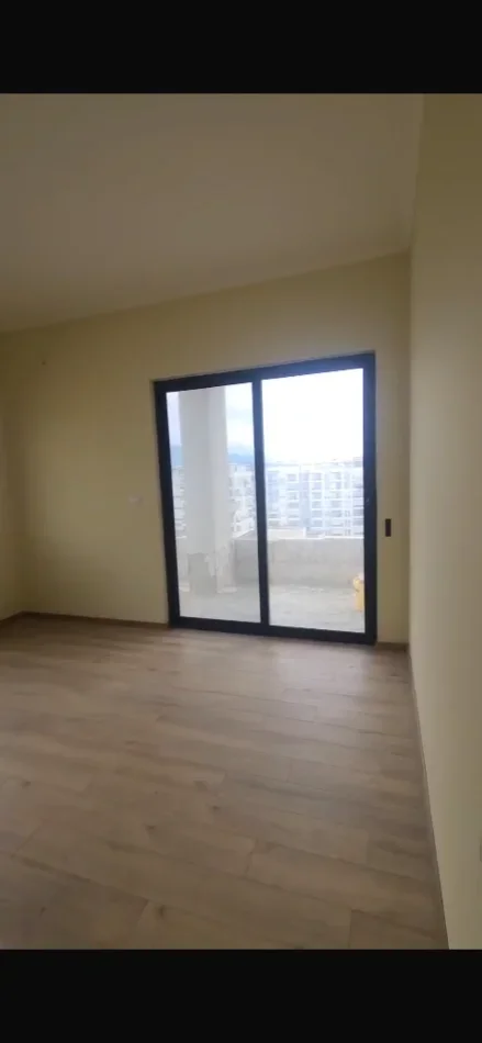 Tirane, shitet apartament 2+1+Ballkon Kati 8, 118 m² 118.000 € (Astir mbrapa Kompleksit Fratari)