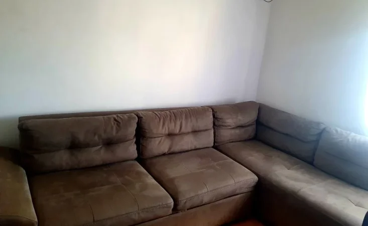 Tirane, jepet me qera shtepi 1+1 Kati 1, 70 m² 280 € (Hasan Meniku)
