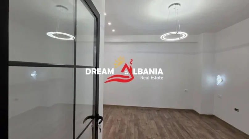 Tirane, shitet apartament 2+1 , 77 m² 192.000 € 