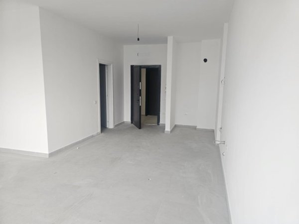 Tirane, jepet me qera garsonier Kati 1, 55 m² 270 € (Golden Hands, Paskuqan)