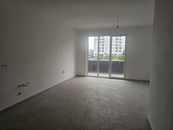 Tirane, jepet me qera garsonier Kati 1, 55 m² 270 € (Golden Hands, Paskuqan)