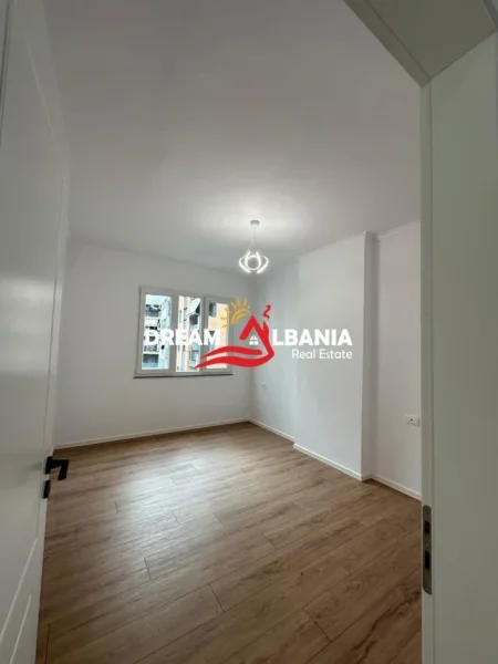 Tirane, shitet apartament 2+1 , 86 m² 133.000 € (astir)
