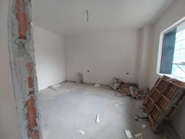 Tirane, shitet apartament 2+1 Kati 3, 105 m² 235.000 € (CORNER REZIDENCE)