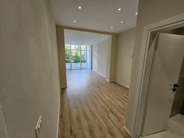 Tirane, shitet apartament 1+1 Kati 4, 46 m² 119.000 € (Myslym Shyri)