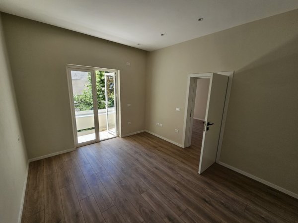 Tirane, shitet apartament 1+1 Kati 4, 49 m² 139.000 € (Myslym Shyri)