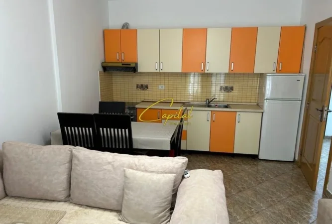 Tirane, jepet me qera apartament 1+1 Kati 6, 60 m² 550 € (ISH EKSPOZITA)