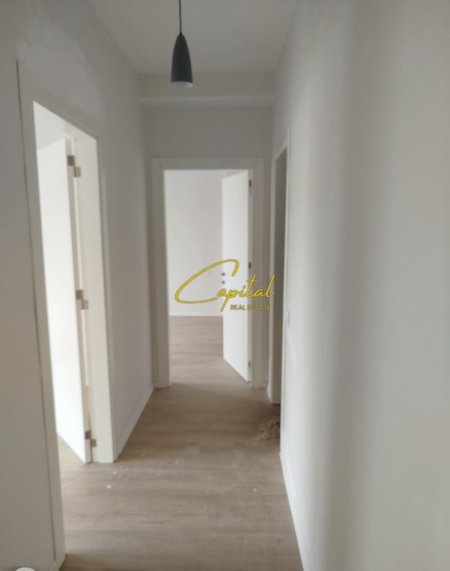 Tirane, jepet me qera ambjent biznesi Kati 2, 125 m² 550 € (RRUGA DINE HOXHA)