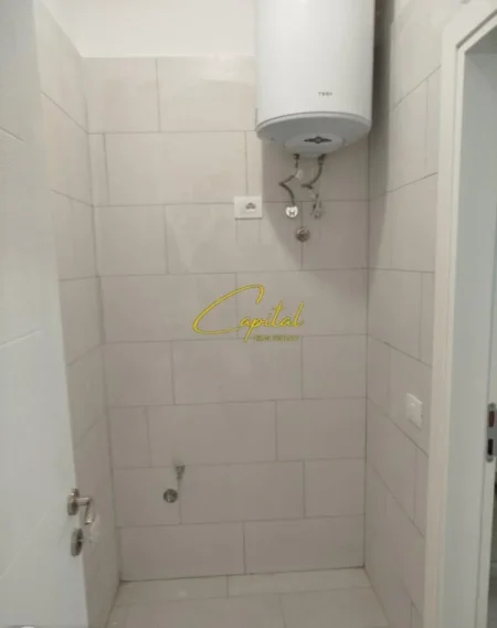 Tirane, jepet me qera ambjent biznesi Kati 2, 125 m² 550 € (RRUGA DINE HOXHA)