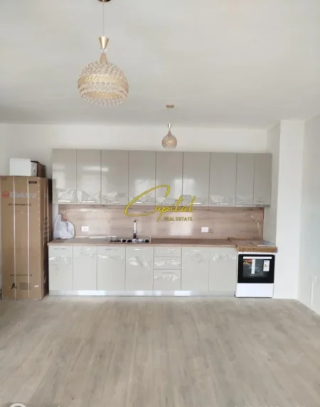 Tirane, jepet me qera apartament 2+1 Kati 2, 125 m² 550 € (RRUGA DINE HOXHA)