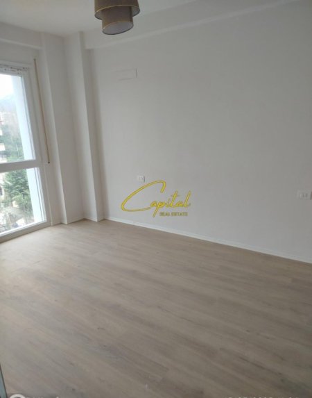 Tirane, jepet me qera apartament 2+1 Kati 2, 125 m² 550 € (RRUGA DINE HOXHA)