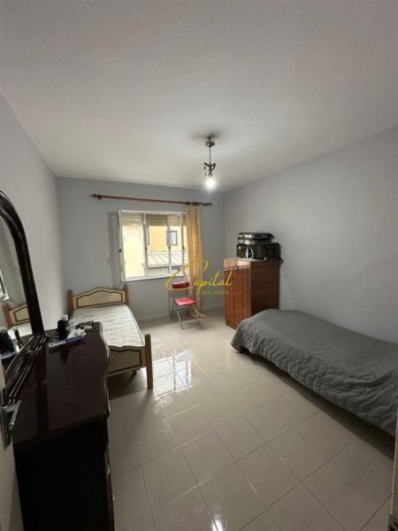 Tirane, jepet me qera apartament 2+1 Kati 4, 80 m² 500 € (BULEVARDI ZOGU I PARE)